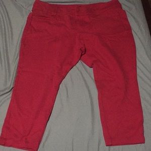 Torrid pink capris size 18